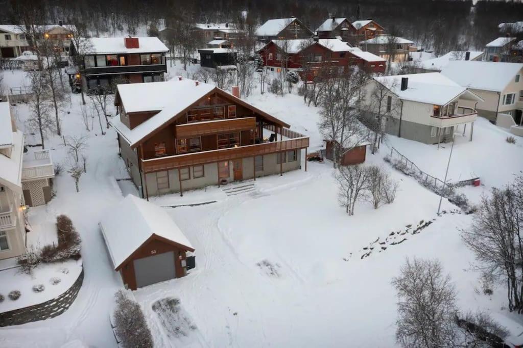 Leilighet I Rolig Gate Med Utsikt Og Gratis Parkering Tromso Exterior photo