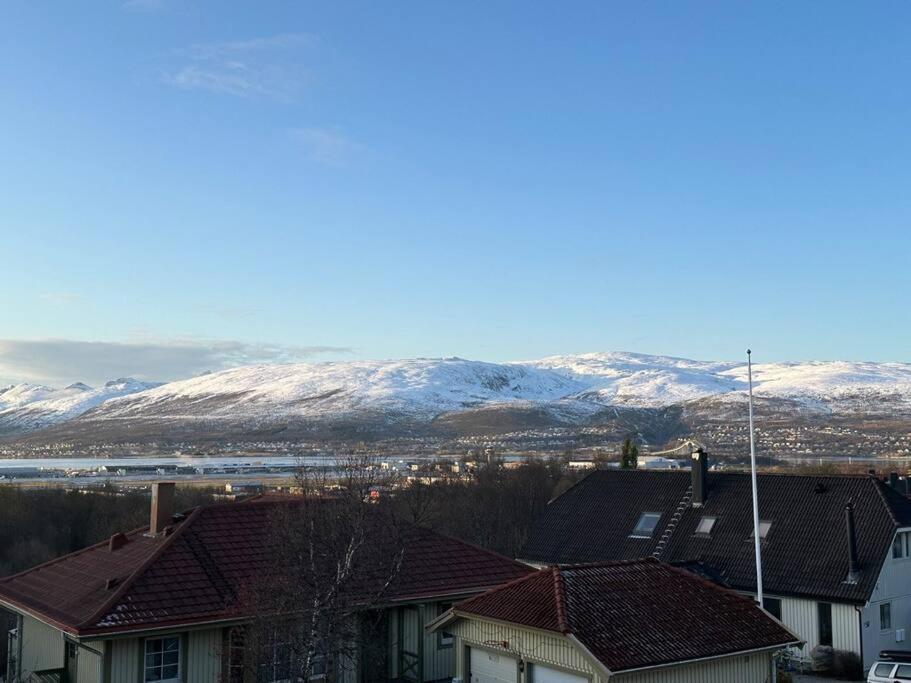 Leilighet I Rolig Gate Med Utsikt Og Gratis Parkering Tromso Exterior photo